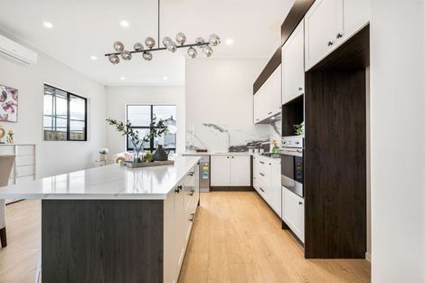 Photo of property in 85 Tir Conaill Avenue, Flat Bush, Auckland, 2019