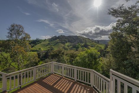 Photo of property in 13 Punga Place, Whitianga, 3510