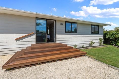 Photo of property in 9 Bankview Place, Amberley, 7410