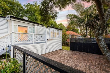 Photo of property in 1/93 Seabrook Avenue, New Lynn, Auckland, 0600