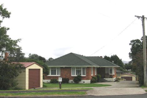 Photo of property in 37 Woodglen Road, Glen Eden, Auckland, 0602