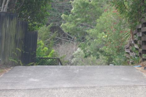 Photo of property in 70 Spinella Drive, Bayview, Auckland, 0629