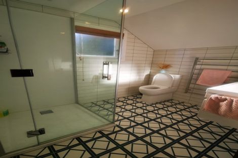 Photo of property in 16 Indira Place, Khandallah, Wellington, 6035