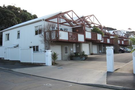 Photo of property in St Giles Court Apartments, 3/6 Vallance Street, Kilbirnie, Wellington, 6022
