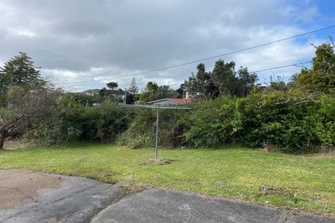 Photo of property in 1/22 Cliff View Drive, Green Bay, Auckland, 0604
