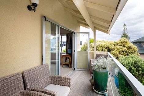 Photo of property in 31 The Esplanade, Westshore, Napier, 4110