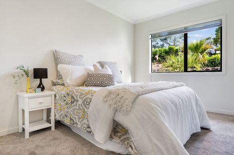 Photo of property in 62 Jeffs Road, Dairy Flat, Albany, 0794