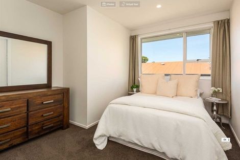 Photo of property in 32 Ambleside Drive, Burnside, Christchurch, 8053