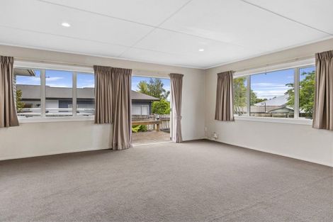 Photo of property in 50 Taupo View Road, Taupo, 3330