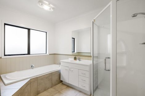 Photo of property in 12 Stoneleigh Drive, Chartwell, Hamilton, 3210