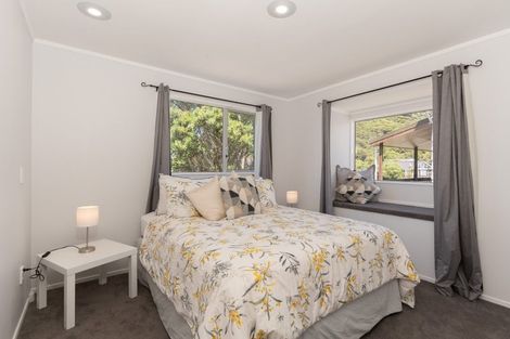 Photo of property in 6 Bowline Place, Whitby, Porirua, 5024