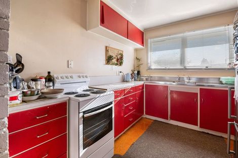 Photo of property in 2/177 Clayton Road, Mangakakahi, Rotorua, 3015