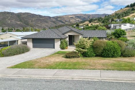 Photo of property in 42 Whitby Street, Clyde, 9330