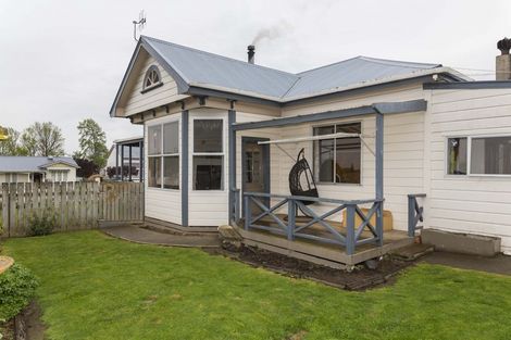 Photo of property in 7 Tennyson Street, Dannevirke, 4930