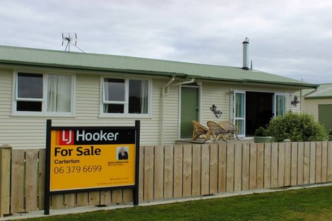 Photo of property in 1a Endelave Way, Carterton, 5713