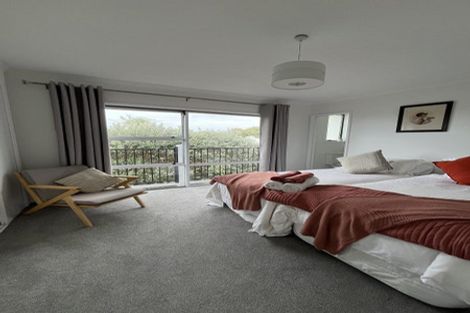 Photo of property in 3/4 Frater Avenue, Milford, Auckland, 0620