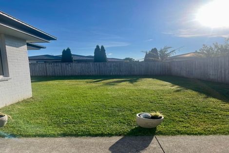 Photo of property in 70 Arion Road, Takanini, 2112