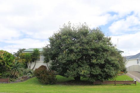 Photo of property in 26 Dickson Road, Papamoa Beach, Papamoa, 3118