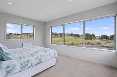 Photo of property in 12 Robertson Street, Raglan, 3225