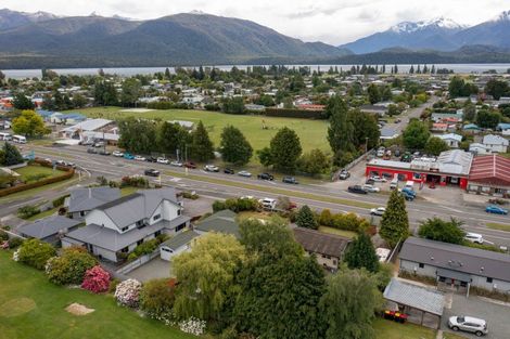 Photo of property in 190 Milford Road, Te Anau, 9600