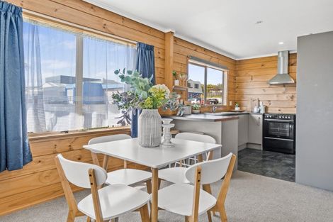 Photo of property in 2 Dimock Street, Titahi Bay, Porirua, 5022