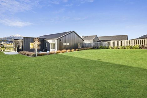 Photo of property in 25 Obelisk Street, Wanaka, 9305