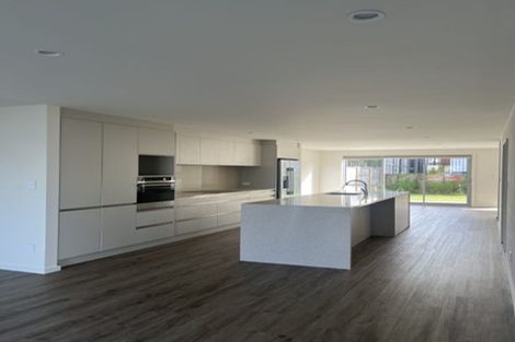 Photo of property in 9 Gunn Way, Hobsonville, Auckland, 0616