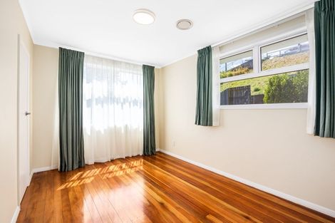Photo of property in 19 Gloucester Street, Cannons Creek, Porirua, 5024