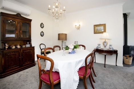 Photo of property in 14 Rutland Place, Taradale, Napier, 4112