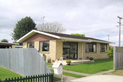 Photo of property in 1 Karaka Road, Otumoetai, Tauranga, 3110