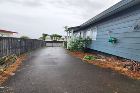 Photo of property in 31 Barneys Farm Road, Clendon Park, Auckland, 2103
