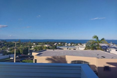 Photo of property in 2/65 Castor Bay Road, Castor Bay, Auckland, 0620