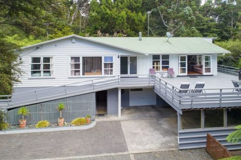 Photo of property in 127 Konini Road, Titirangi, Auckland, 0604