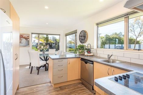 Photo of property in 53 Saint Martins Road, Saint Martins, Christchurch, 8022