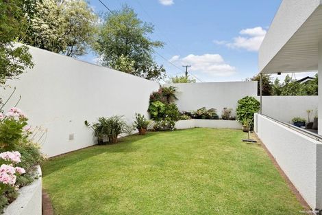 Photo of property in 1/30 Matipo Road, Mairangi Bay, Auckland, 0630