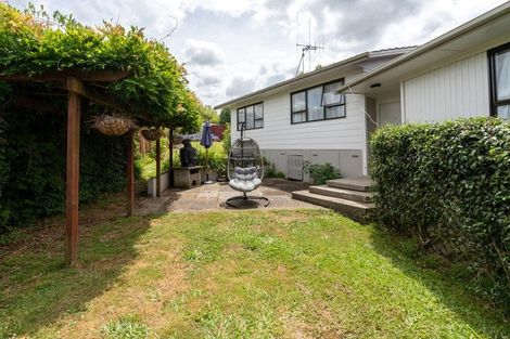 Photo of property in 54 Morrow Avenue, St Andrews, Hamilton, 3200