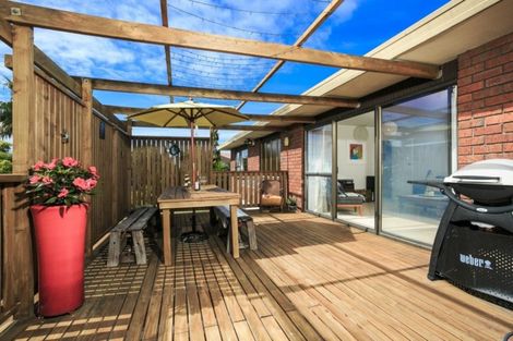 Photo of property in 1/16 Toroa Street, Torbay, Auckland, 0630