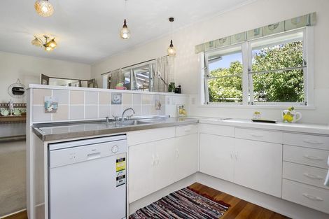 Photo of property in 35 Queen Street, Cambridge, 3434