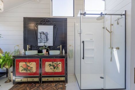 Photo of property in 77 Grange Road, Hahei, Whitianga, 3591