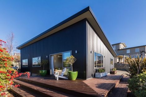 Photo of property in 124a Mataraki Place, Wanaka, 9305