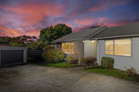 Photo of property in 19b Hicks Close, Whitby, Porirua, 5024
