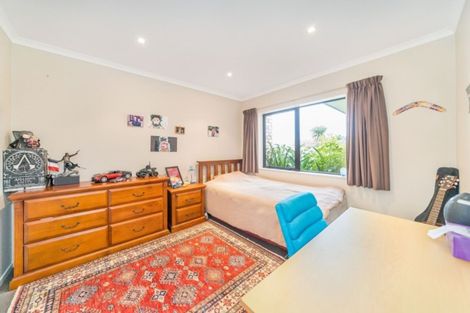 Photo of property in 55 Percy Kinsman Crescent, Riverstone Terraces, Upper Hutt, 5018