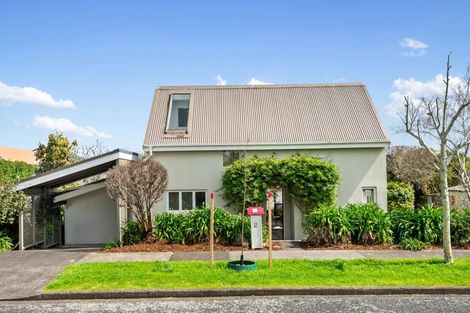 Photo of property in 2a Seaforth Avenue, Mangere Bridge, Auckland, 2022