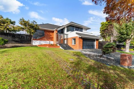 Photo of property in 32 Currell Way, Somerville, Auckland, 2014