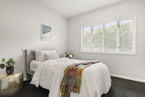 Photo of property in 24 Muritai Road, Milford, Auckland, 0620