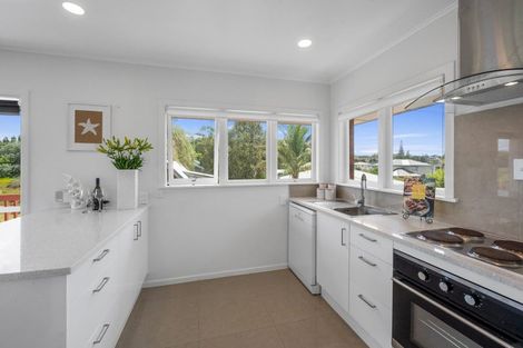 Photo of property in 2/42 Kawerau Avenue, Devonport, Auckland, 0624