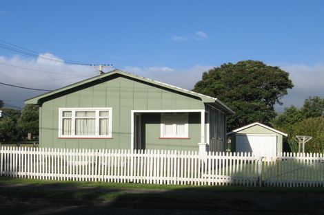 Photo of property in 64 Tutere Street, Waikanae Beach, Waikanae, 5036