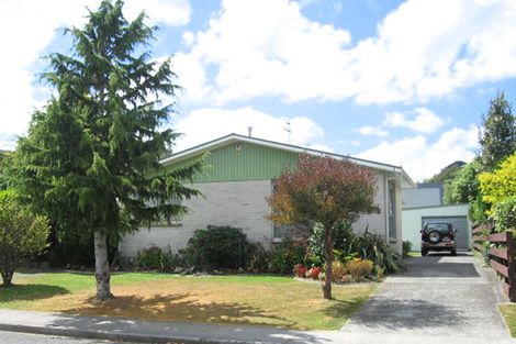 Photo of property in 40 Shanly Street, Brown Owl, Upper Hutt, 5018