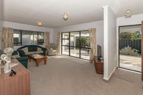 Photo of property in 2/64 Guppy Road, Greenmeadows, Napier, 4112