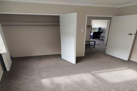 Photo of property in 25b Omega Street, Newlands, Wellington, 6037
